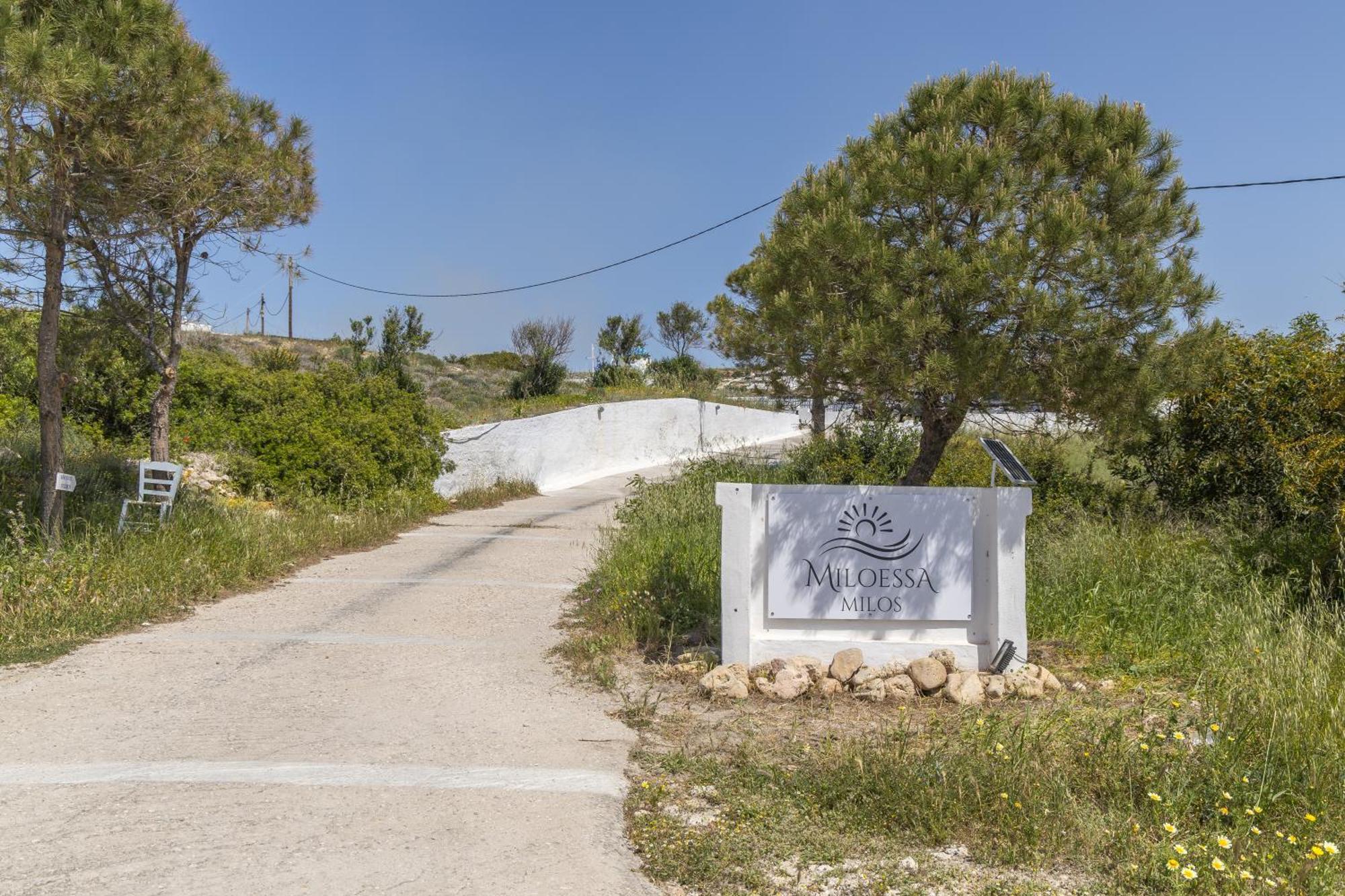 Miloessa Adamantas (Milos)